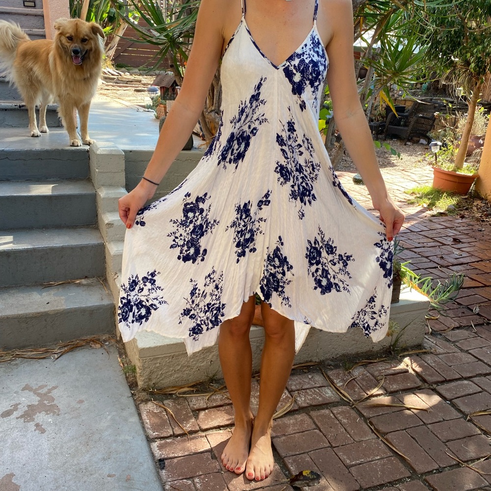 Love Stitch strappy dress